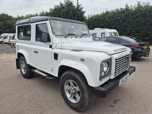 Land Rover Defender 90 2015 - Picture 1 of 17