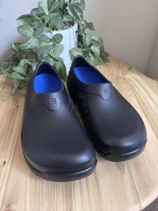 New Shoes for Crews Unisex “Radium” Clogs in Black Slip Resistant Size UK 5 - Picture 1 of 6