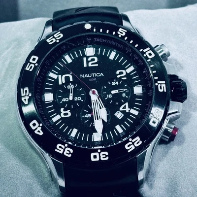 Reloj Nautica N17526G Multifunción Acero Inoxidable Hombre Negro Resistencia al Agua Foto 1 de 4