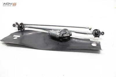 Chevrolet Silverado 1500 2019-24 limpiaparabrisas acoplamiento con motor y escudo OEM Foto 1 de 4