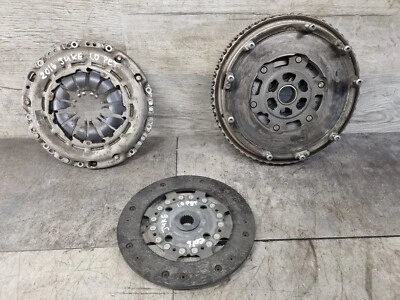 ✅️NISSAN JUKE 2016 VOLANTE MANUAL DOBLE MASA CON EMBRAGUE 302100495R 1.2 GASOLINA Foto 1 de 4