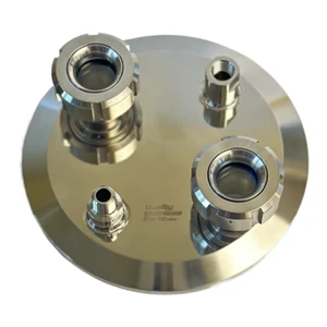 6" Tri Clamp Flat Miner Lid w/ 2x 1" Sight Glass, 1x 1/4" MNPT, 1x 1/4 FNPT - Picture 1 of 3