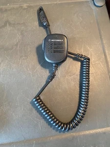 Micrófono altavoz Motorola HMN9053C con clip HT750 HT1250 PR860 MTX8250 MTX9250 - Imagen 1 de 2