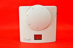 Danfoss RET-B Battery Powered Wired Room Thermostat - Not Wireless - Picture 1 of 6