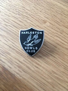 HARLESTON BOWLING CLUB ENAMEL BOWLING BADGE VGC FATTORINI - Picture 1 of 1