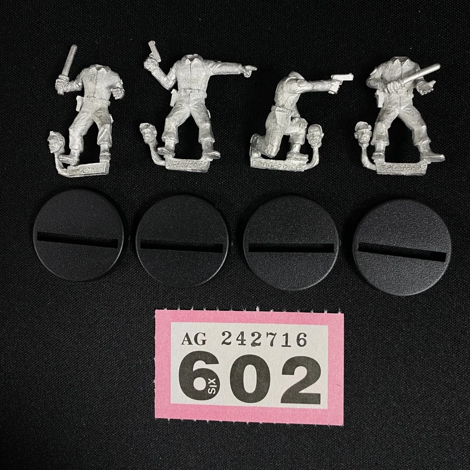 Minions De Dados Torcidos Con Pistolas Miniaturas De Metal Para Juegos De Rol - Imagen 1 de 1