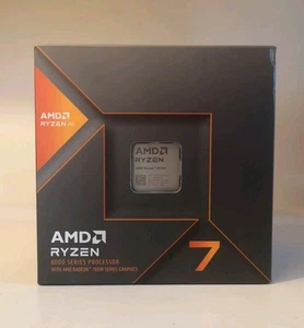 AMD Ryzen 7 8700G with Wraith Spire Cooler, AM5, Up to 5.1GHz, 8-Core, 65W, 24MB - Bild 1 von 5