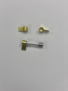 Grifo eléctrico fusible de vidrio para cableado eléctrico terminal macho de latón de .250" - paquete de 25 - Imagen 1 de 2