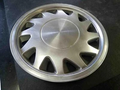 Cubierta de rueda Dodge Shadow 90 91 Foto 1 de 2