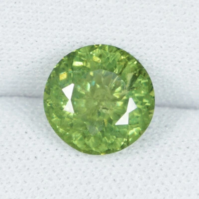 3.46 ct RARE  YELLOWISH GREEN NATURAL DEMONTOID ANDRATITE GARNET See Vdo 3295   - Image 1 of 3