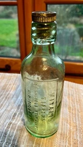 Vintage Glass Bottle-Vitalis Tippers Diffusible Stimulant Birmingham Pale Green - Picture 1 of 5