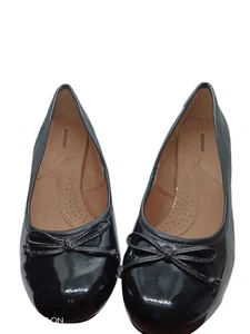 Avenue's TARA 8.5W Black Pumps with 3” Kitten Heels - Picture 1 of 10