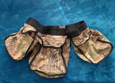 Realtree Wells 3 Pouch Game Bag Waist Belt  Camo Hunting Shooting - Image 1 of 4