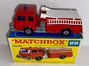 Matchbox Superfast Transitional #29  FIRE PUMPER TRUCK -MINT in Original  F-box