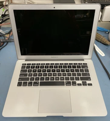 Apple Macbook Air 13" Mid 2012 A1466 i7 2.0GHz 8GB RAM 256GB SSD Catalina *READ* - Image 1 of 4