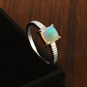 Anillo de ópalo de plata esterlina 925, anillo de ópalo galaxia azul, delicado anillo de ópalo, J-753 - Imagen 1 de 2