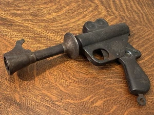 VINTAGE 1930s DAISY BUCK ROGERS ATOMIC PISTOL SPACE TOY RAY POP GUN STILL WORKS - Picture 1 of 12