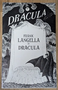 Excellent Frank Langella Hand Signed 1977 Dracula Theatre 10 page Program - Picture 1 of 9