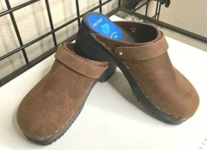 NEW NWT Brown Suede Soft Leather Cape Clogs Swedish Shoe-Sz 12(6/7Y) CUTE - Picture 1 of 12
