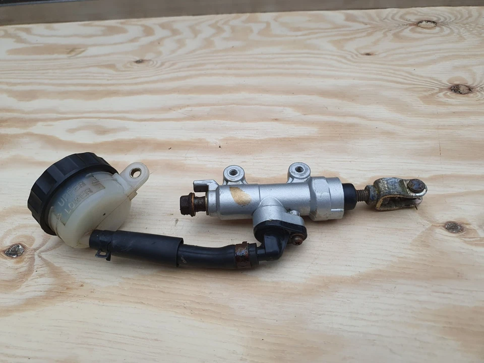 Daelim VJF 125 Roadsport 2013 - 2018 Rear Brake Master Cylinder  10.7k Mileage — 第 1/4 张图片