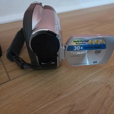 Panasonic VDR-D160  Video Camera with two batteries and case - fully working - Image 1 of 4