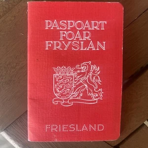 Paspoart Foar Fryslan (Passport to Friesland) The Netherlands Touristy Book - Picture 1 of 6