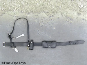 Spielzeug verrückter Krieger im Maßstab 1:6 - schwarzer Ledergürtel - Bild 1 von 7