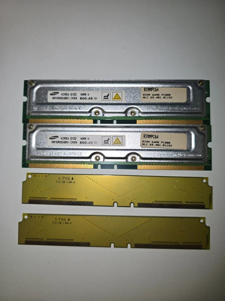 Coppia 64MB Samsung  RDRAM PC800-45 800MHz MR16R0824AN1-CK8DF RIMM Tot 128Mb - Immagine 1 di 1