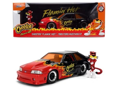 1989 FORD MUSTANG GT & CHESTER CHEETAH BONECO "HOT CHEETOS" 1/24 POR JADA 36255 - Imagem 1 de 4