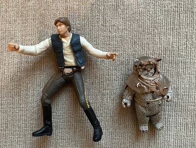 Figuras de acción Hasbro Star Wars Han Solo + Chief Chirpa  Foto 1 de 2