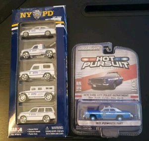 Greenlight Hot Pursuit 1977 Plymouth Fury NYPD New York City Police + Gift Pack - Bild 1 von 1