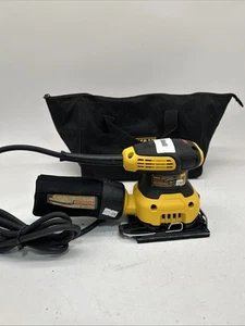DEWALT DWE6411 Levigatrice palmare elettrica a filo Z700 - Foto 1 di 8