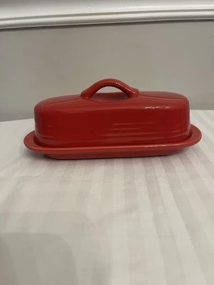 Plato de mantequilla Chantal rojo cerámica cubierta soporte con tapa tamaño completo Foto 1 de 4