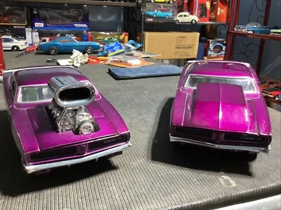Muscle Machines/Funtime 1:24 Scale TWO 1969 Dodge Chargers  Purple Loose - Image 1 of 4