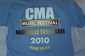 T-Shirt "Country Music Awards 2010 Festival Nashville" Musik Event (L) - Bild 1 von 4