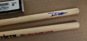 Nicko McBrain signed Iron Maiden Autogramm COA Drum Stick - Bild 1 von 3