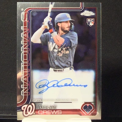 Autógrafo de novato Topps 2025 cromado Dylan Crews #RA-DC en tarjeta automático RC Nats SP Foto 1 de 4