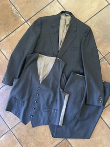 CRICKETEER Vintage 3 Piece Subtle Stripe Flat Front Suit In Brownish Gray SZ 44 - Picture 1 of 12