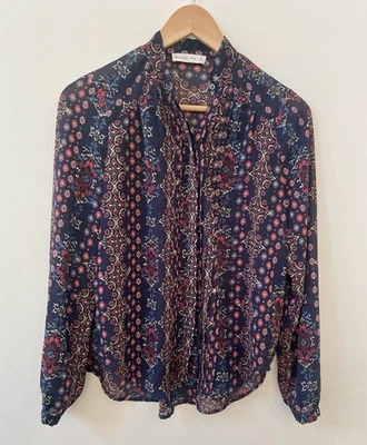 Top de trabajo Abercrombie & Fitch romántico cuello falso manga larga para mujer talla mediana Foto 1 de 4