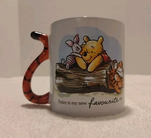 Taza de café 20 oz ~ WINNIE the POOH ~ Hoy es mi nuevo día favorito ~ Usada - Imagen 1 de 15