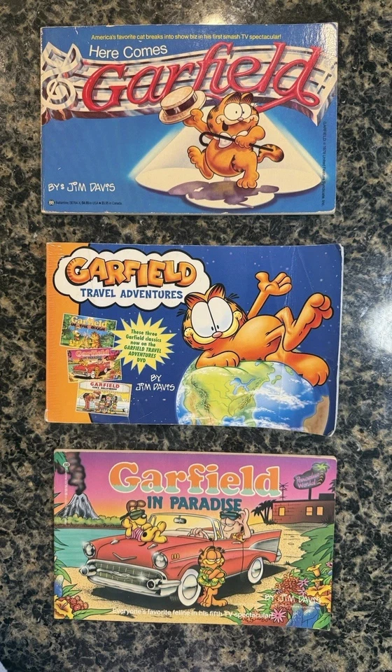 3 Vintage Garfield Books by Jim Davis 80's paperback comic strip 1st Editions Foto 1 de 4