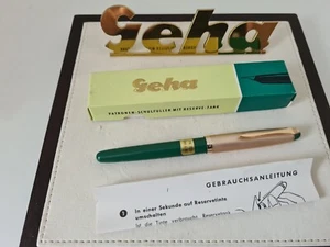 GEHA 703G "MK" grün-gold Füllhalter Schulfüller orig. Verpackung mit Anleitung - Bild 1 von 4