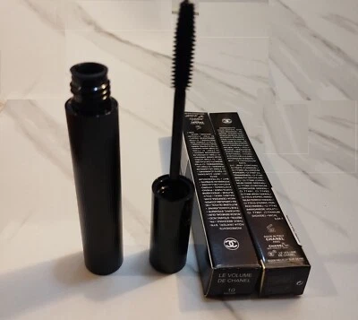 CHANEL LE VOLUME DE CHANEL MASCARA  # 10 NOIR (Black) Full Size ~ NIB Authentic - Image 1 of 4