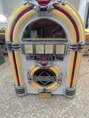 Thomas Collector's Edition Jukebox AM/FM Radio, Cassette CR11 working - Image 1 of 4