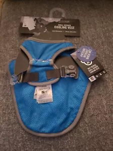 Canada Pooch Blue Chill Seeker Cooling Small Dog Vest Size 10 100% Charity - Picture 1 of 7