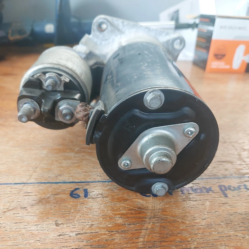 vauxhall insignia Diesel Starter Motor 2015 - Image 1 of 4