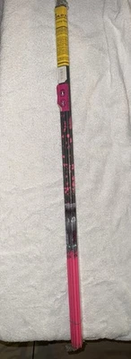 Gold Tip 400 Hunter “name that game Samantha Morgan Signature 12 Pk Rare Discon - Image 1 of 4