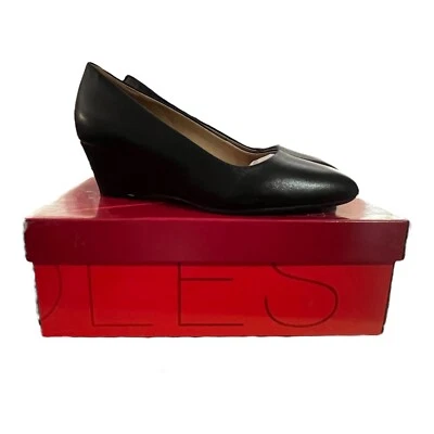 Bomba de cuña Aerosoles Inner Circle negra para mujer EE. UU. 9M - Excelente estado Foto 1 de 4