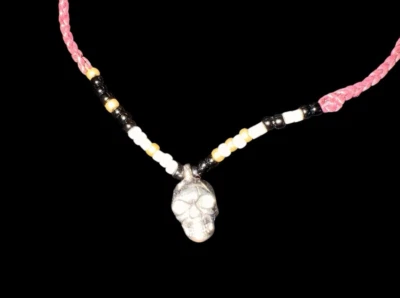 正品 Pura Vida 万圣节手链套装 骷髅波西米亚串珠 — 第 1/3 张图片