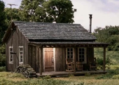Woodland Scenics ~ N Scale ~ Built & Ready ~ Rustic Cabin ~ Lighted ~ BR4955 - Image 1 of 4